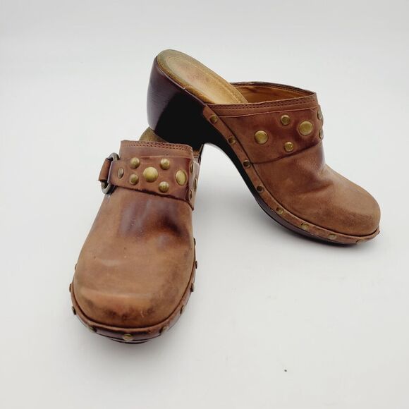 Nurture Cayman Brown Leather Comfort Clogs Mules Metal Hardware Women’s 6 M - Picture 7 of 9
